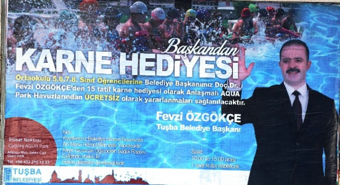 Başkan Özgökçe'den Öğrencilere Karne Hediyesi