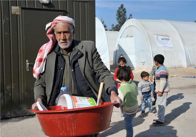 7 bin Suriyeli Kürt yeni kampa alındı