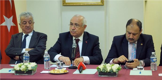 TBMM Başkanı Çiçek Paris'te