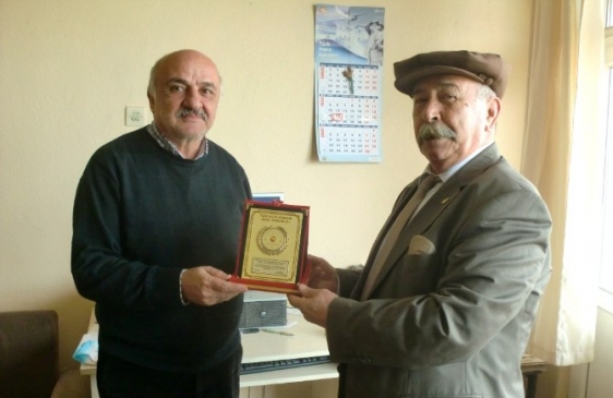 Balya'da Türk Hava Kurumundan Hayırseverlere Plaket
