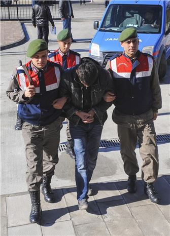 72 yaşındaki kadın, telefon dolandırıcılarına kanmadı