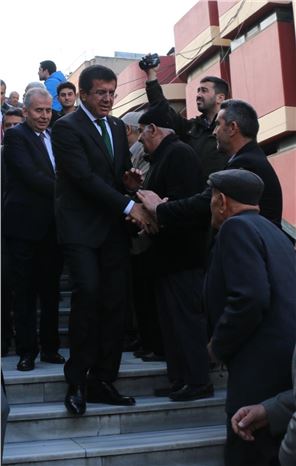 Ekonomi Bakanı Zeybekci, Denizli'de