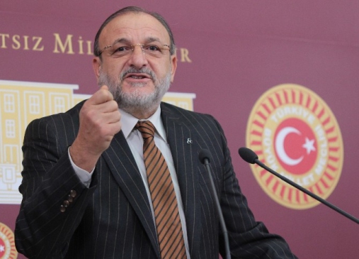 MHP'li Vural'dan Bayrak Eleştirisi