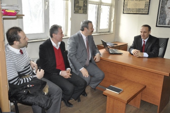 Emniyet Müdüründen Kgd'ye Ziyaret