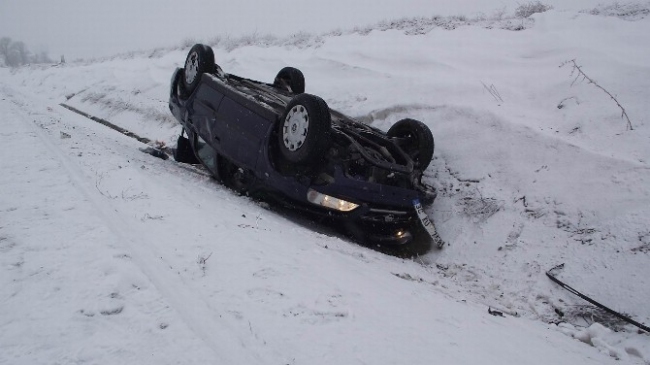 Sivas'ta Trafik Kazası 3 Yaralı