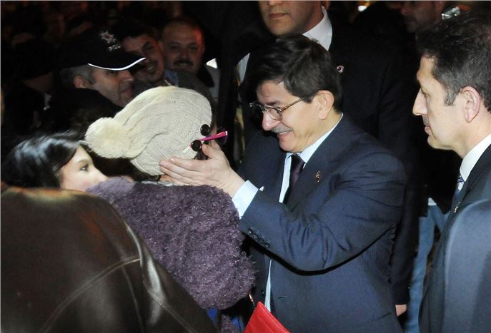 Başbakan Davutoğlu, İzmir’de