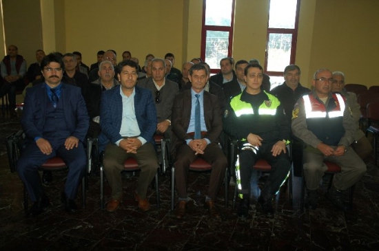 Okul Servis Araç Sürücülerine Seminer