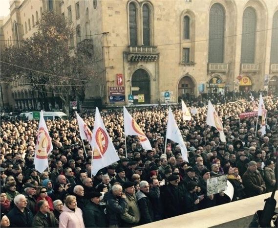 Gürcistan'da ''Saakaşvili dönemi'' protestosu