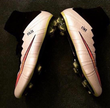 Demba Ba'dan Filistin'e Destek