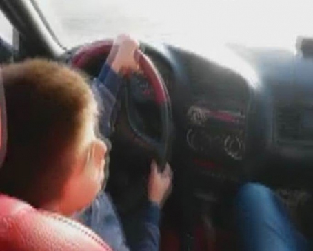 Küçük Driftçi İnternet Fenomeni Oldu