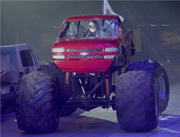 ''Canavar Arabalar'' İstanbul'da gösteri yaptı