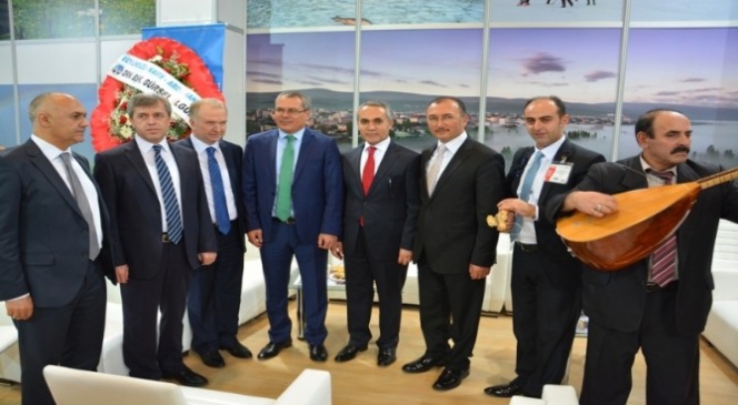 Emitt Doğu Akdeniz Uluslararası Turizm Ve Seyahat Fuarı'nda Ardahan Standı Yoğun İlgi Gördü