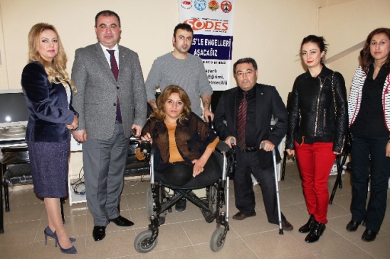 Adana Barosu'ndan Engellilere Bilgisayar