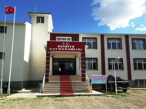 Aziziye'de İhtiyaç Sahibi Ailelere Gıda Ve Temizlik Malzemesi Yardımı Yapıldı