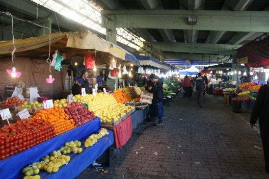 Düzce'de Halk Pazarında Durgunluk Yaşanıyor