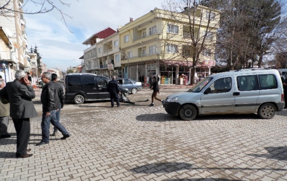 Adıyaman'da Trafik Kazası 1 Yaralı