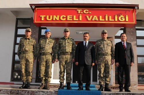8. Kolordu Komutanı Uyar'dan Tunceli Valisi Kaymak'a Ziyaret