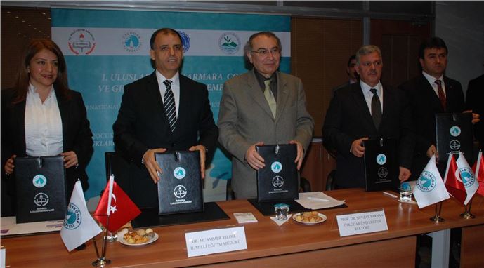 1. Uluslararası Marmara Çocuk ve Gençlik Edebiyatı Sempozyumu protokol imza töreni