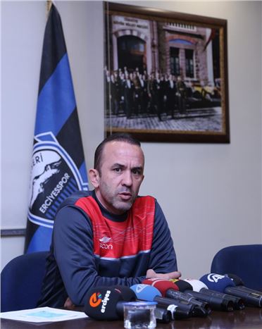 Suat Altın İnşaat Kayseri Erciyesspor Teknik Direktörü Özdilek