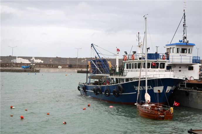 Fırtına balık fiyatlarını etkiledi