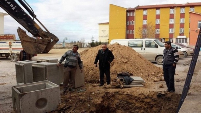 Bolvadin Anadolu İmam Hatip Lisesindeki Altyapı Çalışmaları Tamamlandı