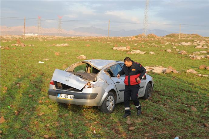 Şırnak'ta otomobil devrildi 4 yaralı