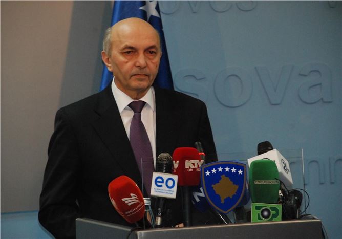 Kosova Başbakanı İsa Mustafa