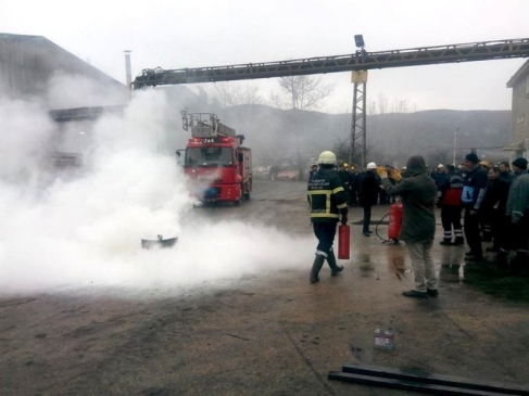 Yangın Tatbikat Eğitimi Gerçeği Aratmadı