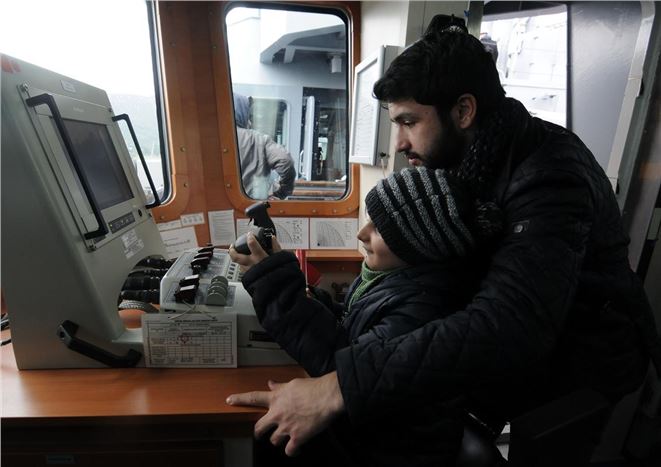 Lösemili çocuklar donanmayla tanıştı