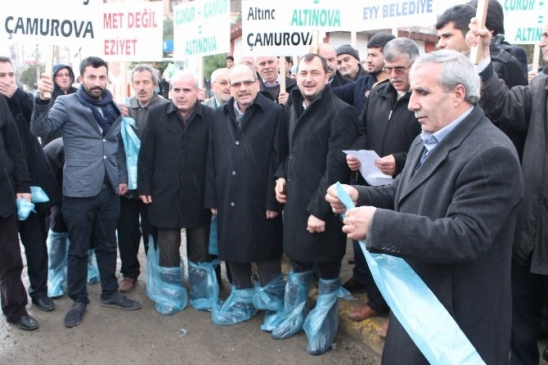 Tekirdağ'da Ak Partililerden “Çamurlu Yol” Eylemi