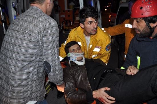 Kazayı Duyunca Olay Yerine Koşarak Ablasını Sordu ''Ablam Hamile Durumu İyi Mi?''