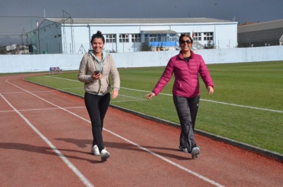 Güneşi Gördüler Spora Başladılar