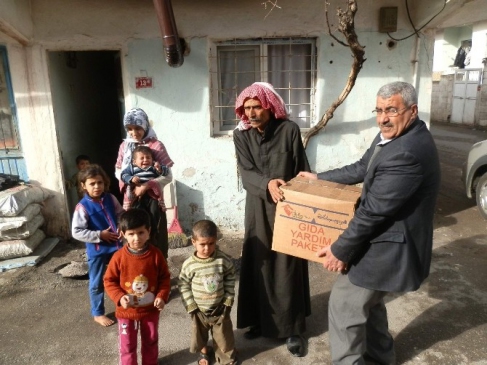 Adıyaman Valiliği'nden Suriyelilere Gıda Yardımı