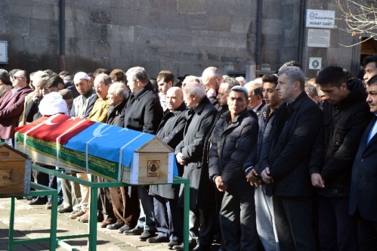 Hayatını Kaybeden Doğu Türkistanlı Alim Mehmet Cantürk Defnedildi