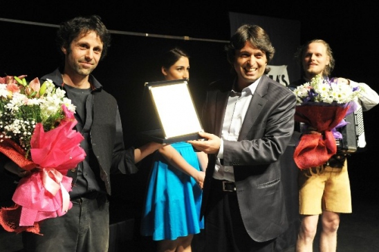 “Misafir Tiyatrolar Projesi” Das Papier Theater İle Başladı