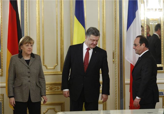 Merkel ve Hollande, Ukrayna'da