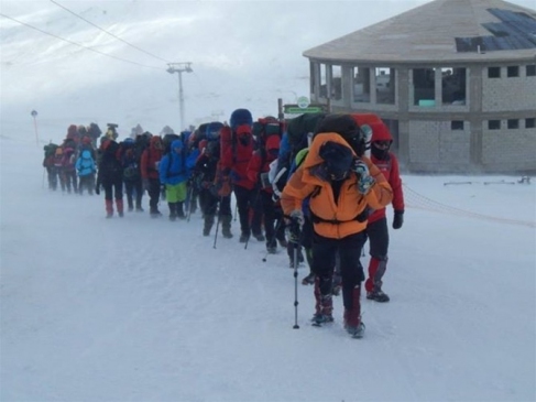 Dağcılar Erciyes'e Tırmandı