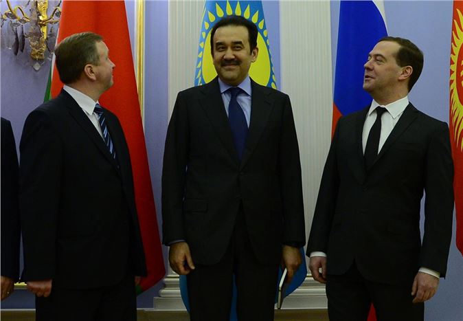 Dmitriy Medvedev- Andrey Kobyakov -Kerim Mesimov