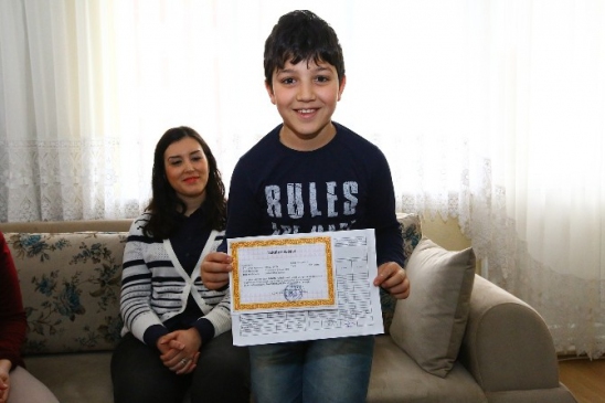 Bilgi Evi Eğitimcileri Öğrencilerinin Evlerini Ziyaret Ediyor