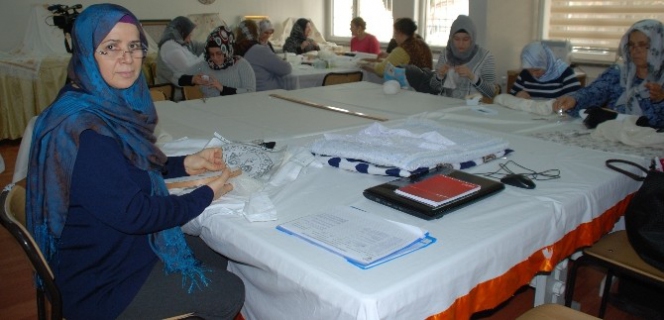 Şehitkamil Halk Eğitim Merkezi Çeşitli Branşlarda Kurslar Açmaya Devam Ediyor