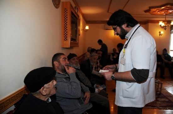 Dede Torun Evi'nde İhtiyarlara Sağlık Hizmeti Sürüyor