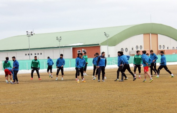 12 Bingölspor'dan Irkçı Saldırılara Tepki