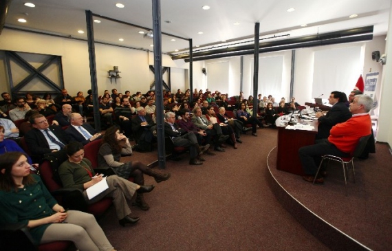 Syrıza'nın Zaferi Kadir Has Üniversitesi'nde Masaya Yatırıldı