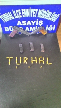 Trafik Kazasında Ruhsatsız Tabanca Ele Geçirildi