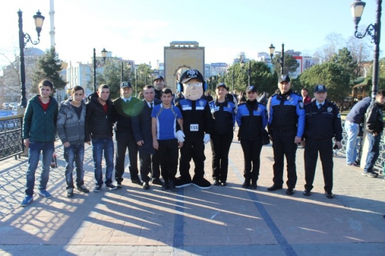 Emniyet ‘Dolandırıcılığa' Karşı Bilgilendirdi