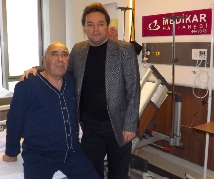 15 Santimlik Tümör Laparoskopik Radikal Nefrektomi Yöntemi İle Çıkartıldı