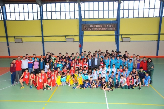 Seferihisar'da Uluslararası Basketbol Akademisi