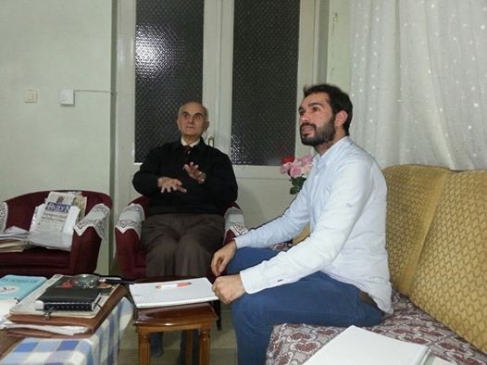 (Özel Haber) 90 Yaşında İngilizce Dersi Veriyor