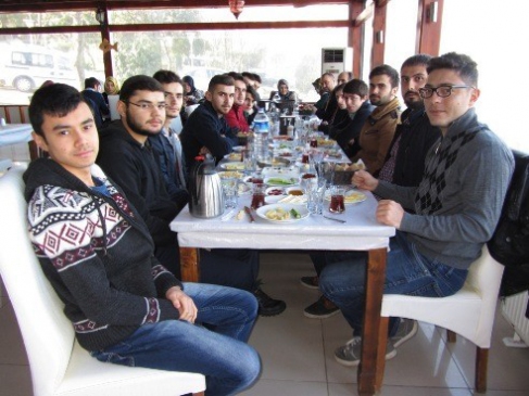 Akçakoca Müftülüğünden Öğrencilere Burs