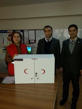 Kızılay'dan Okullara İlk Yardım Dolabı